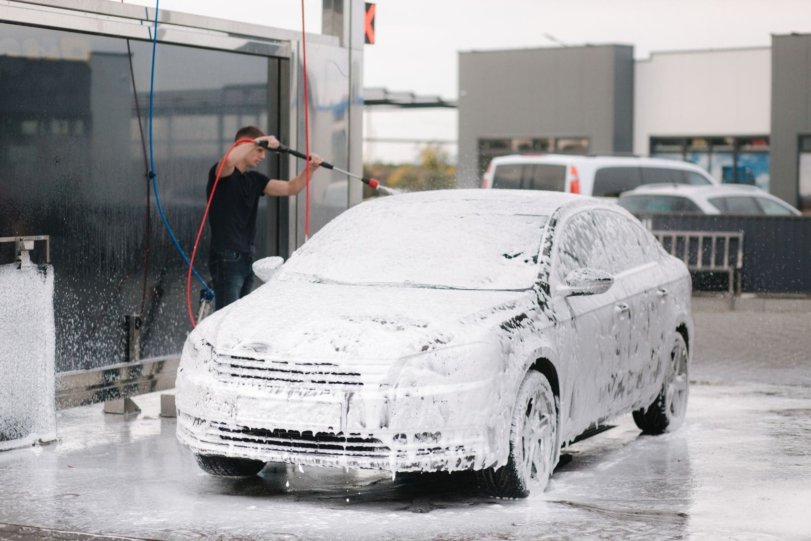 washing car